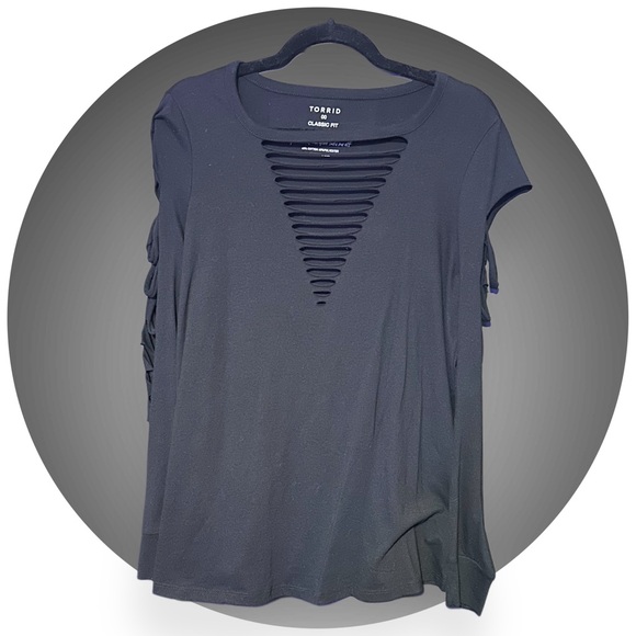 BOGO TORRID NWOT Classic Fit Cotton Crew Neck Slasher Tee - Picture 6 of 8